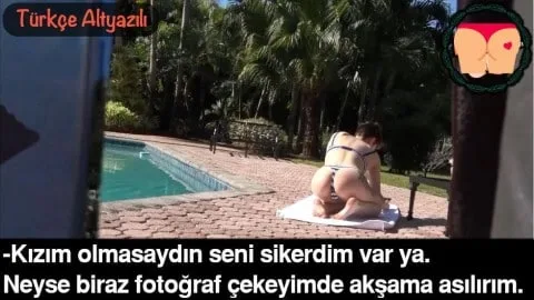 Kızımı Güneşlenirken Gözetleyip Fotoğraf Çekerken Yakalandım