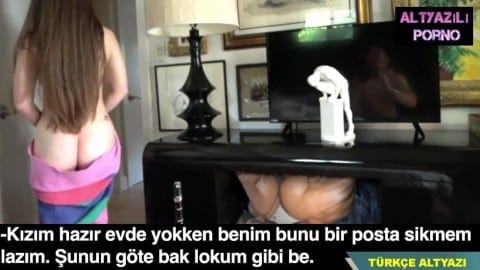 Kızımın Bizimle Kalan Arkadaşının Havlusu Soyuldu Ve Kıçına Baktım