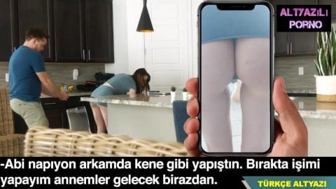liseli kızlar okulda etek altı gosterıyor