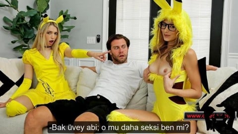 Tahrik Etmek İçin Daracık Harika Amcığını Sikime Dayayıp Zorla İçine Sokturuyor